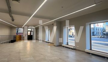 Spacious premises for commercial activity in the center of Cesis, Raunas Street 15