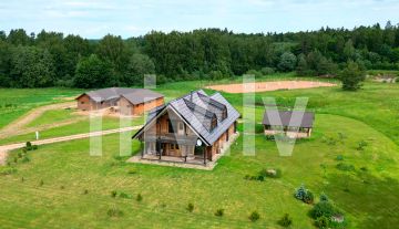Ainavisks lauku īpašums Vaives pagastā