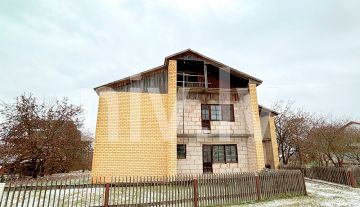 Privātīpašums Ceriņu ielā, Valkā