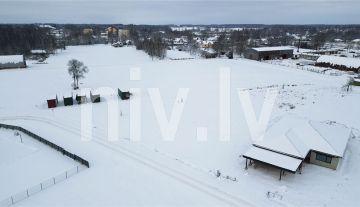 Zemes vienība ar saskaņotu mājas projektu Ķieģeļu ielā, Valmierā