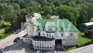 Iznomā salona telpas Valmierā, Stacijas ielā