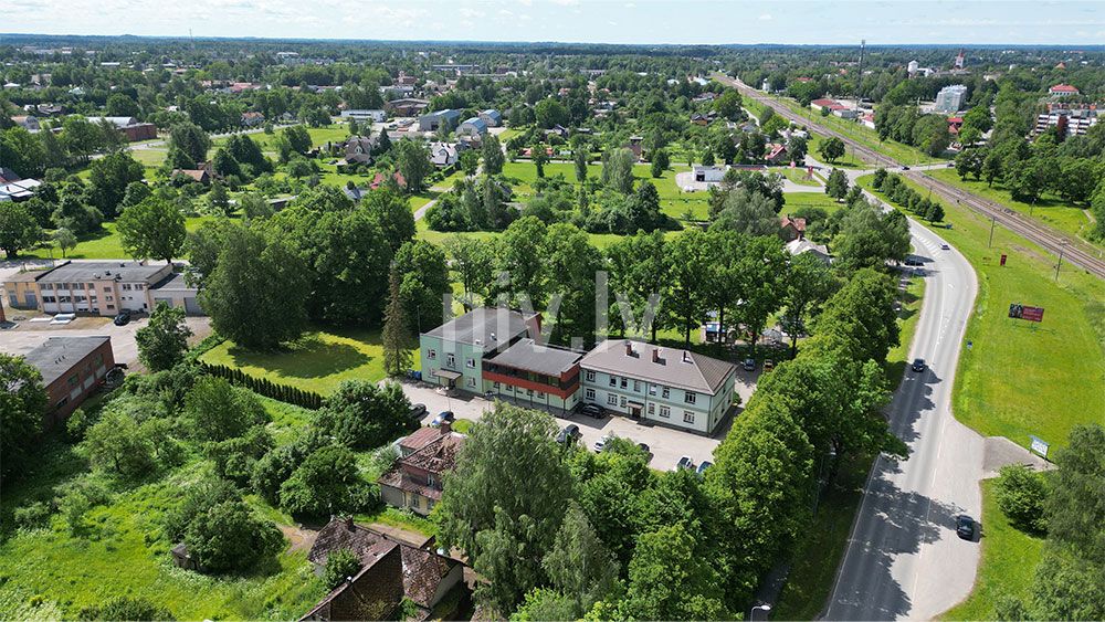 Cesis-Valmieras-iela-kommerc-014.jpg