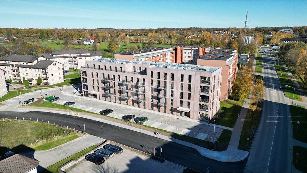 Enzelina-iela-2-dziv-ire-Valmiera-012.jpg
