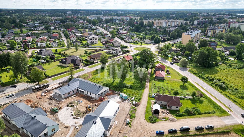 Ganibu-iela-Valmiera-apbuves-03.jpg