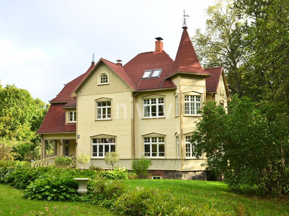 Izire-Berzaines-maja-Cesis-07.jpg