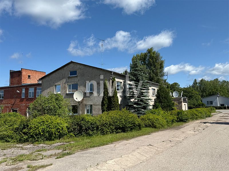 Lencu-19-Cesis-Kommerc-05.jpg