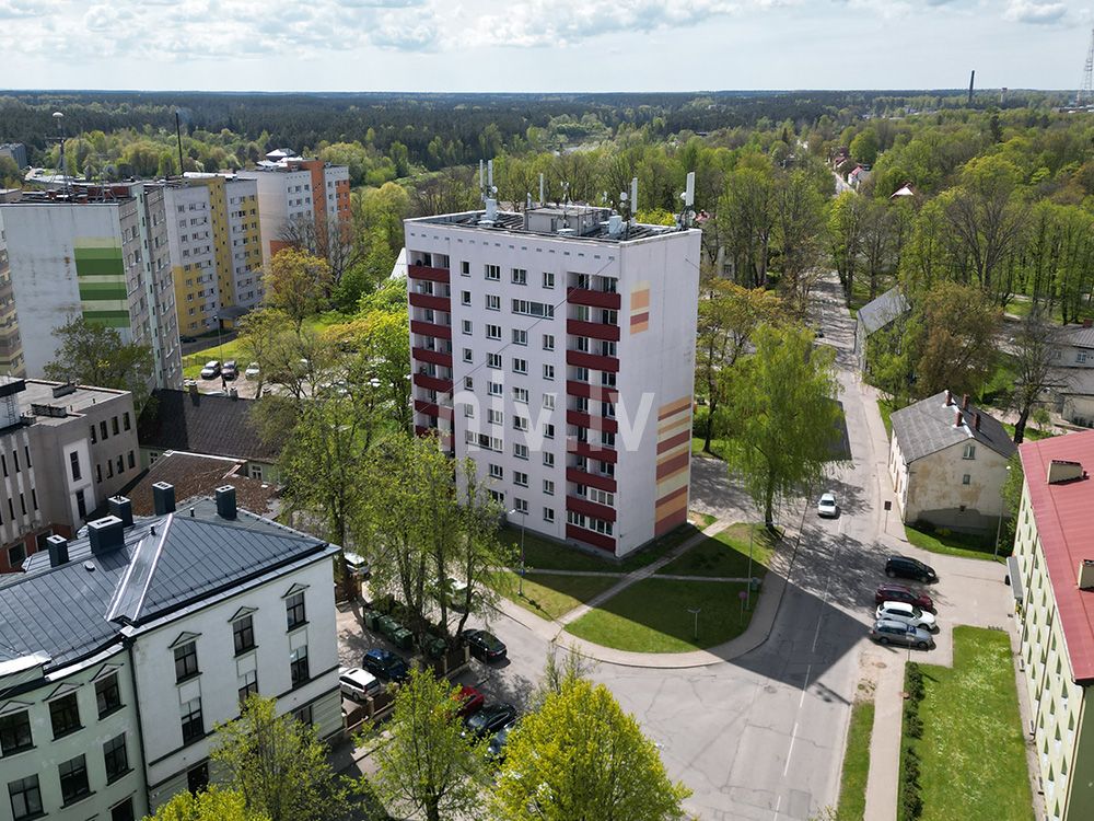 Valmiera-Pavila-Rozisha-dz-06.jpg