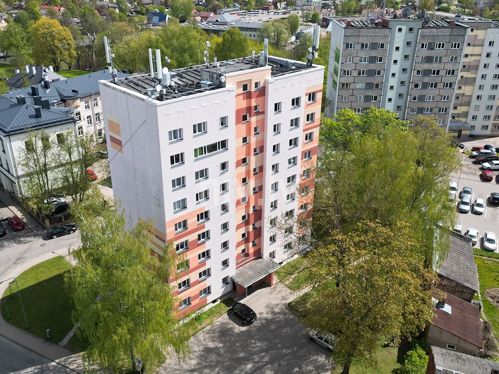 Valmiera-Pavila-Rozisha-dz-07.jpg
