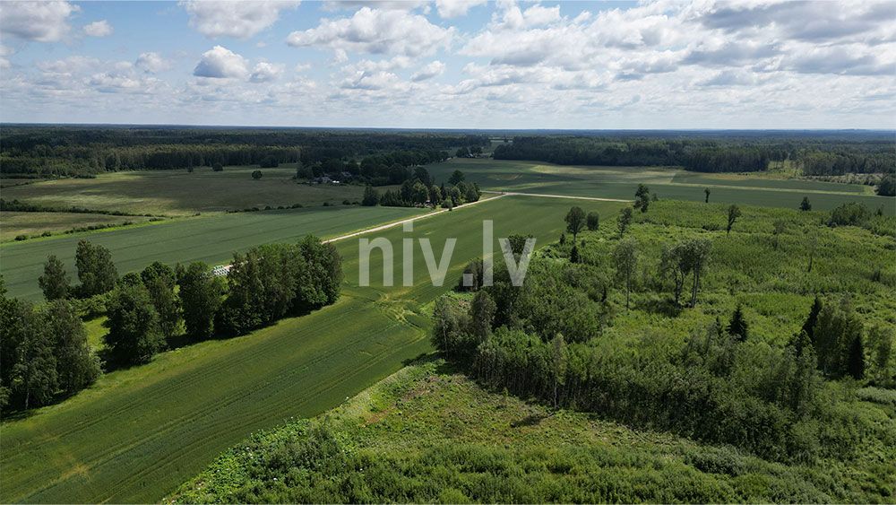 Valmieras-pag-Apstr-lauku-zeme-03.jpg