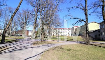 Pārdod īpašumu Vecpuišu parkā Valmierā